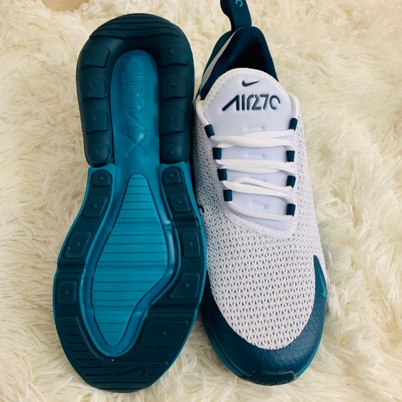 Nike Air Max 270 - Picture 6 of 6